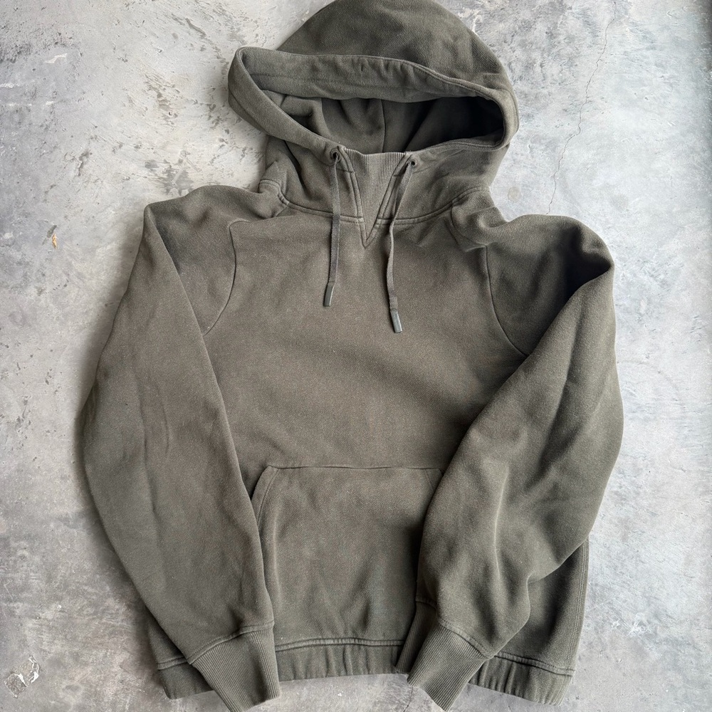 Lululemon Warm for Winter Hoodie Size 6 Green Women’s